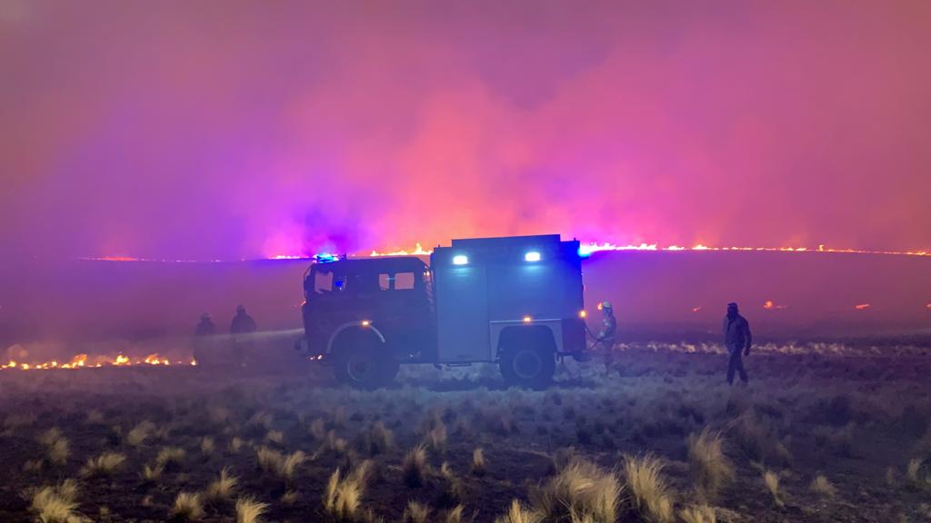 bomberosRA's tweet photo. #Urgente #AlertaAmarilla por los #IncendiosForestales en Córdoba👉https://t.co/Omb5w6PioU https://t.co/WTCVbysCo7