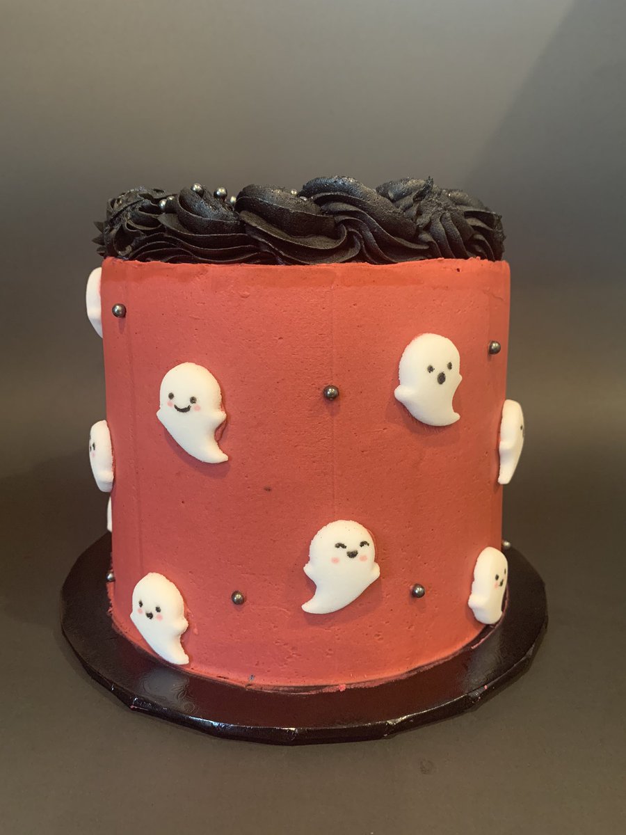 MelissaFiasco's tweet photo. Wanted to drop off something cute to start spooky season #bakedwright https://t.co/Nfkcz1QjuH