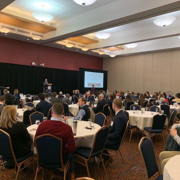 UAFPSA's tweet photo. ICYMI: Diversitas, our annual symposium that brings leaders in financial planning and wealth management together to discuss diversity, is returning in a major way. Stay tuned, because more info is being announced on October 6. 
#DiversitasFP #DiversitasUA
https://t.co/7OXMIqFj1l https://t.co/9Uq5s0caVB