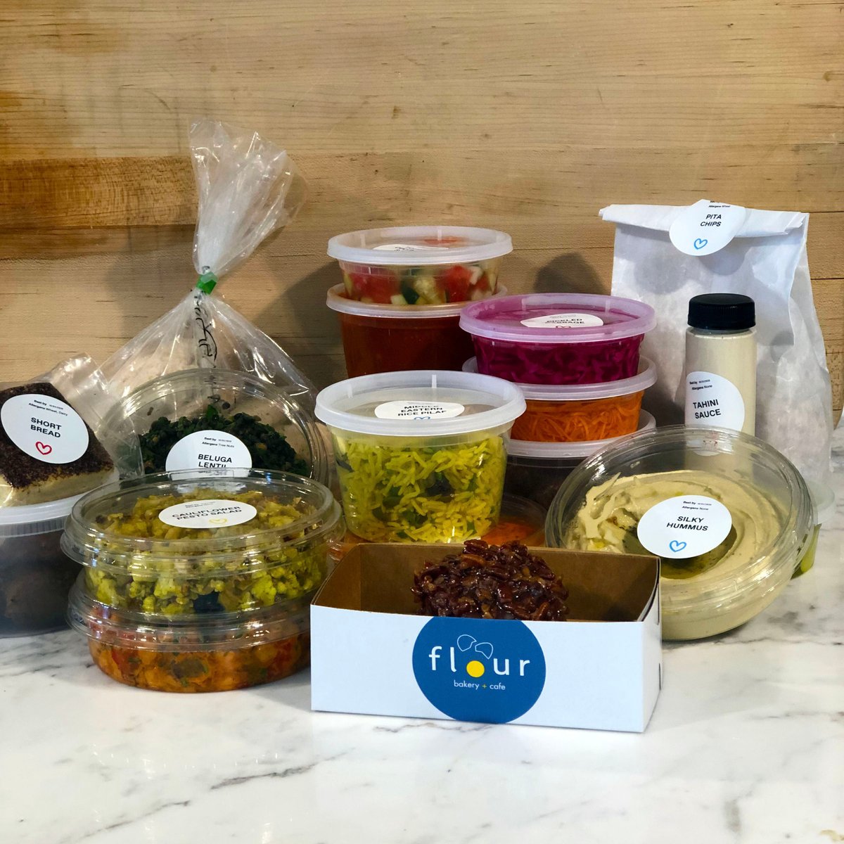 flour bakery+cafe (@flourbakerycafe) on Twitter photo Our friends <a href="/cloverfoodlab/">Clover Food Lab</a> make your weekly lunch/dinner prep SO EASY with their meal boxes (hint: they do all of the work for you 😉). Next week, we're sending along a sweet
+ sticky surprise for the first 200 boxes ordered! Place your order below:
cloverfoodlab.com/mealboxes/ Our friends <a href="/cloverfoodlab/">Clover Food Lab</a> make your weekly lunch/dinner prep SO EASY with their meal boxes (hint: they do all of the work for you 😉). Next week, we're sending along a sweet
+ sticky surprise for the first 200 boxes ordered! Place your order below:
cloverfoodlab.com/mealboxes/
