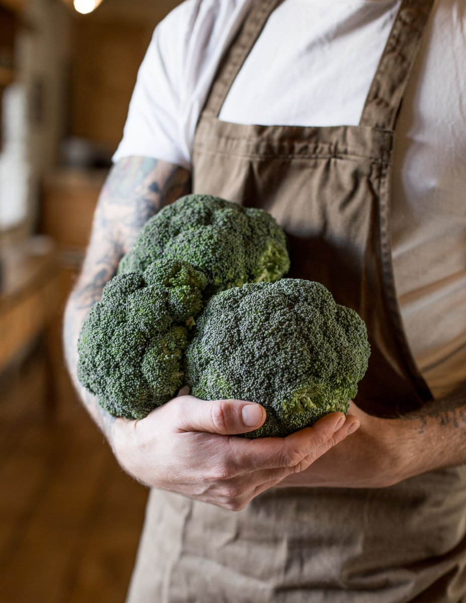 CornishSea_Salt's tweet photo. Happy #WorldVegetarianDay!
You know we love our veggies, so here are some shots of the best seasonal produce this month π Search the name of the veggie on our website to find tasty recipes and #SimpleSeasoning inspiration! https://t.co/FHweFY5sU0