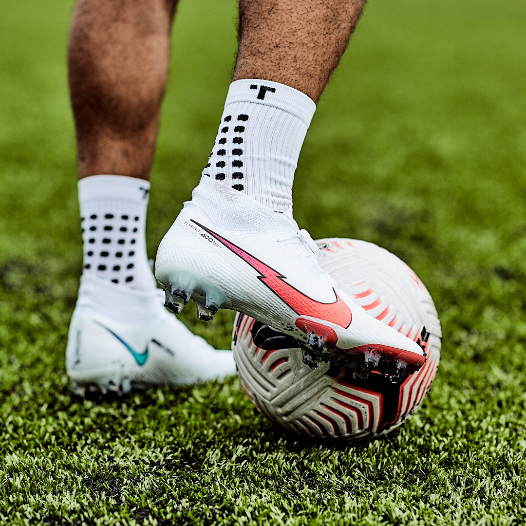 corriente Compra Penetración Pro:Direct Soccer on Twitter: "In stock now at Pro:Direct Soccer 💥 How  good does the Nike Mercurial Superfly VII 'Flash Crimson' colourway look on  pitch? Shop the collection 📲🛒 https://t.co/wTgU1VQLN6  https://t.co/RE2BdzRbyu" /