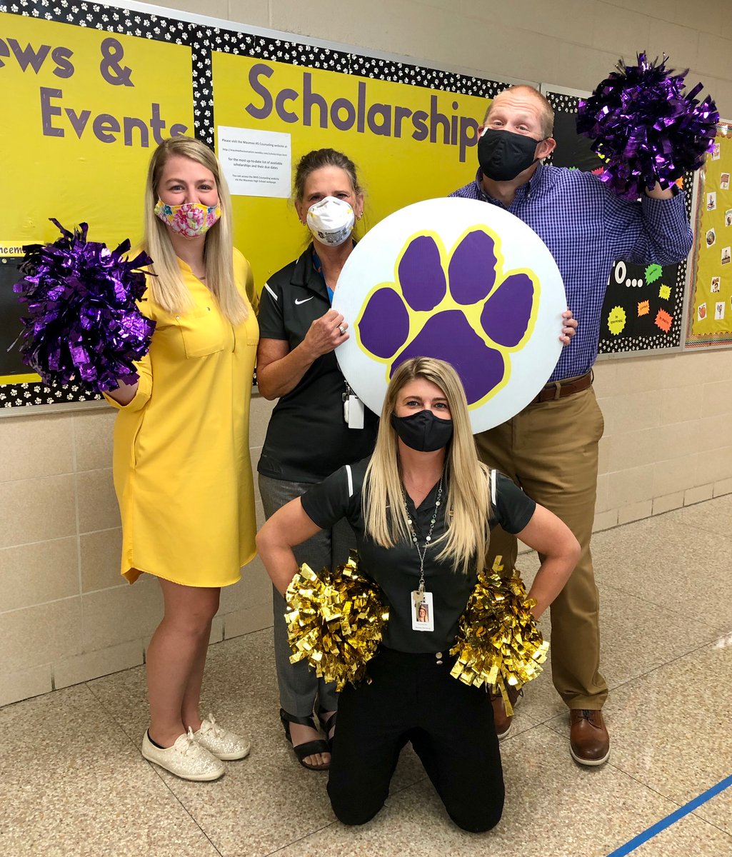 MaumeeGuidance's tweet photo. We've got spirit, yes we do...we've got spirit, how 'bout YOU?! #WeAreMaumee #MHSSpiritWeek @maumee_schools @MaumeeHS https://t.co/7O4imfAqBL