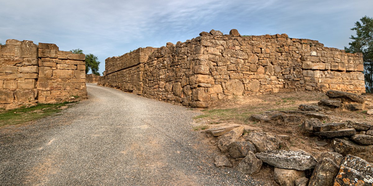 🔍 Aquest cap de setmana descobrirem com vivien els habitants de la ciutat ibèrica més gran de Catalunya: el jaciment d’#Ullastret. Prefereixes fer una visita guiada o una en 3D? O les dues?

Consulta totes les activitats
👉 gen.cat/3l3Piq3
<a href="/macarqueologia/">Museu d'Arqueologia de Catalunya</a> #CSI_ibers