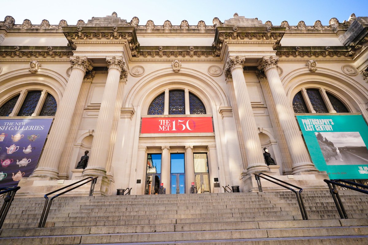 Mrs_Greening's tweet photo. Students took a virtual field trip today with The Met 360° Project. Very cool to see the amazing architecture of the Great Hall!
@HanoverMiddle @HanoverPublic @metmuseum 
#STEAM7 #STEAMeducation #MuseumFromHome #MetTeens https://t.co/ZLgI8AkuZF