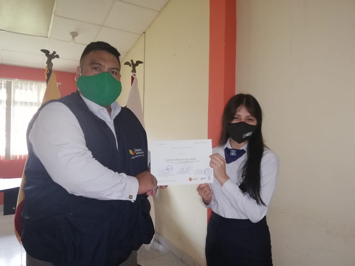 EducacionZ2_Ec's tweet photo. #SíALaEducación | Premiación del concurso Develando Oportunidades a los estudiantes Nayalli Sánchez de la U.E. San Miguel de los Bancos en la categoría Emprendimiento Tradicional y Joel Andrade de la U.E. Vicente Anda Aguirre en la categoría de Proyecto Stem | Distrito 17D12. https://t.co/XbzPsXfUwz