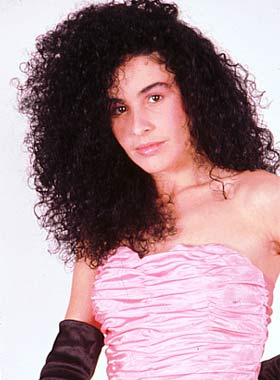 Very Iberian looking Spanish singer Anna María Agustí Flores from