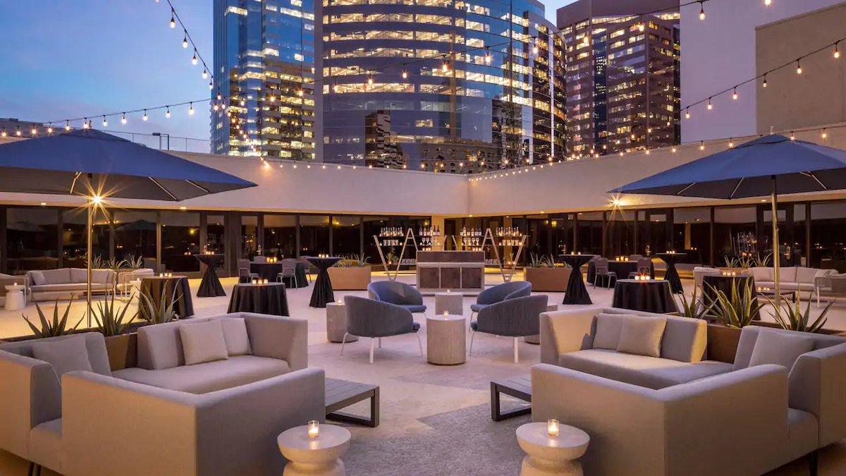 We love looking back over best hotel projects in the US. Here's a favourite: <a href="/HyattPhoenix/">.</a>, Arizona featuring our collections:
Davenport: bit.ly/davenport-coll…
Random: bit.ly/random-collect…
Omer: bit.ly/omer-collection

#project #interiordesign #hospitality #outdoorfurniture