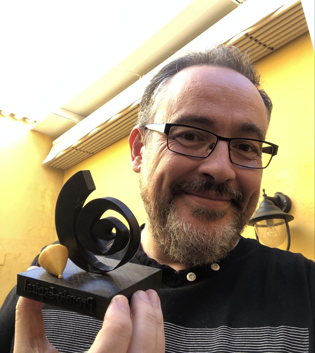 ramon_besonias's tweet image. No sabéis la ilusión que me ha hecho recibir hoy por correo de @inedu la peonza de #PremiosEspiral #jespibase20 por mi aportación visual en el proyecto #OcaSTEM Gracias @Ibosalma @FranOrosia @x_campos Chelo Pons y @cfdezmunin @ineverycrea @bylinedu mejordibujamelo.wordpress.com/2019/10/13/oca…