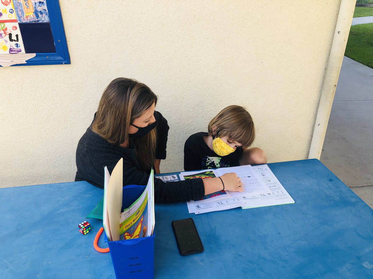 Staff at Westwood ES <a href="/WestwoodPUSD/">Westwood</a> are thoughtfully using indoor and outdoor spaces to deliver instruction to individuals and small groups of students. We can do this!  <a href="/PowayUnified/">Poway Unified</a>
