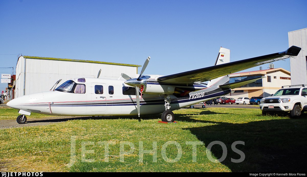 Arr3ch0's tweet image. Menos 40 minutos estuvo el #YV2020 en Canaima, descendiendo ahora en el Aeropuerto de Caracas de dónde había salido hoy a las 10am.
#Venezuela
