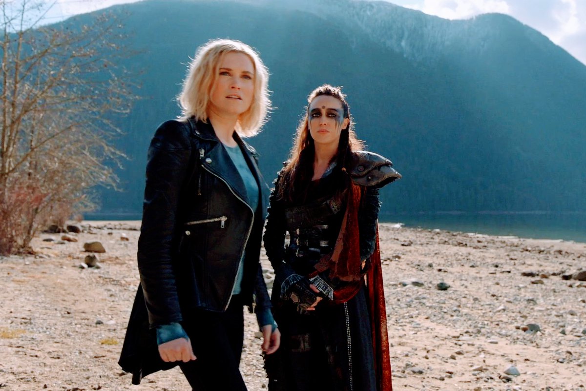 badpostlexa's tweet photo. "maybe someday you and I will owe nothing more to our people" ✨ https://t.co/FRitCPkWTm