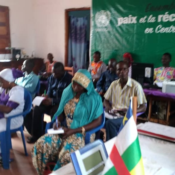 internewsrca's tweet photo. 14 journalistes de la radio communautaire de Gbarangbaké de Bria outillés sur les différentes techniques radio, grâce au partenariat entre Internews Network et Invisible Children,deux organisations soutenues par USAID en RCA. @internews #ProjetConnect #USAID#Projet RiT#RCA https://t.co/5bwgSWuhd0