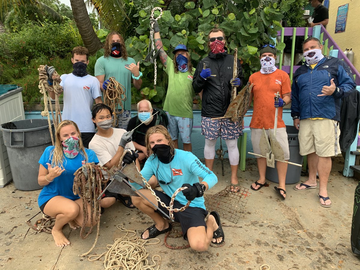 Shout out to @rainbowreef for removing 100 pounds of marine debris during a recent Goal: Clean Seas Florida Keys cleanup. Their #DiveAgainstDebris team journeyed to two dive sites in @FloridaKeysNMS and their haul included 4 anchors and 86 feet of fishing line. Great work!👏 https://t.co/lsoiNj99Iq