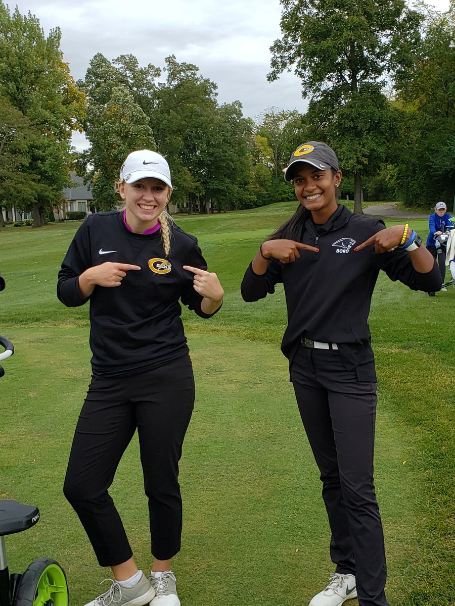 Big Shout to these 2 great friends. 3 years ago when they 1st played together they switch their push carts to yeasterday they switch pull overs. Great friends.