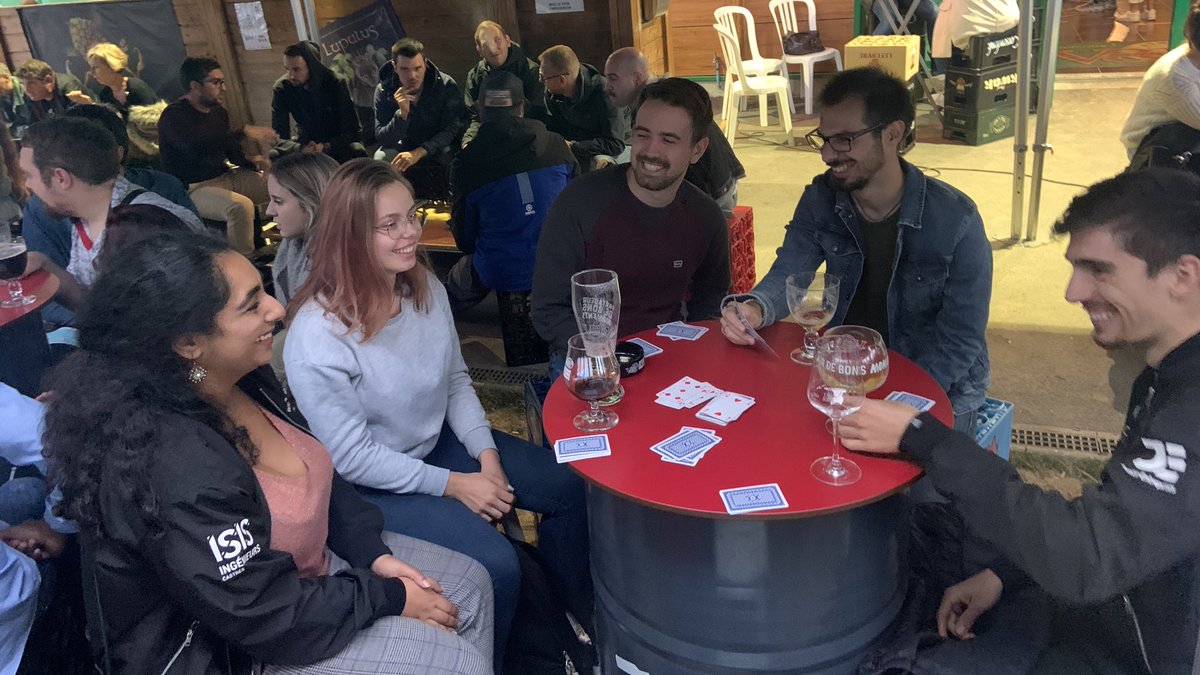 [AfterWork by Horus HCS 🍻]

Moment détente et de partages avec la team 💚