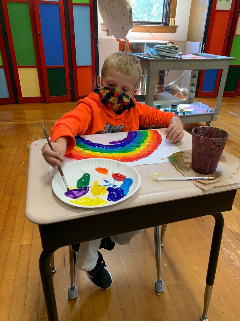 falkschool's tweet photo. Falk School Artists! 

Students in Ms. Tangelder's art classes are busy painting and creating! #SGFS #create https://t.co/zie27DF6Bs