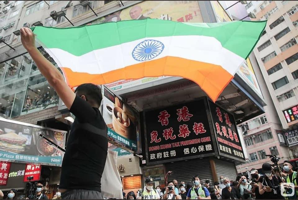 On the occasion of China's National day, Hongkong citizens are carrying Indian flag in their protest against Chinese govt. #HKprotests #HKisNotChina #TibetisNotChina #TaiwanIsNotChina