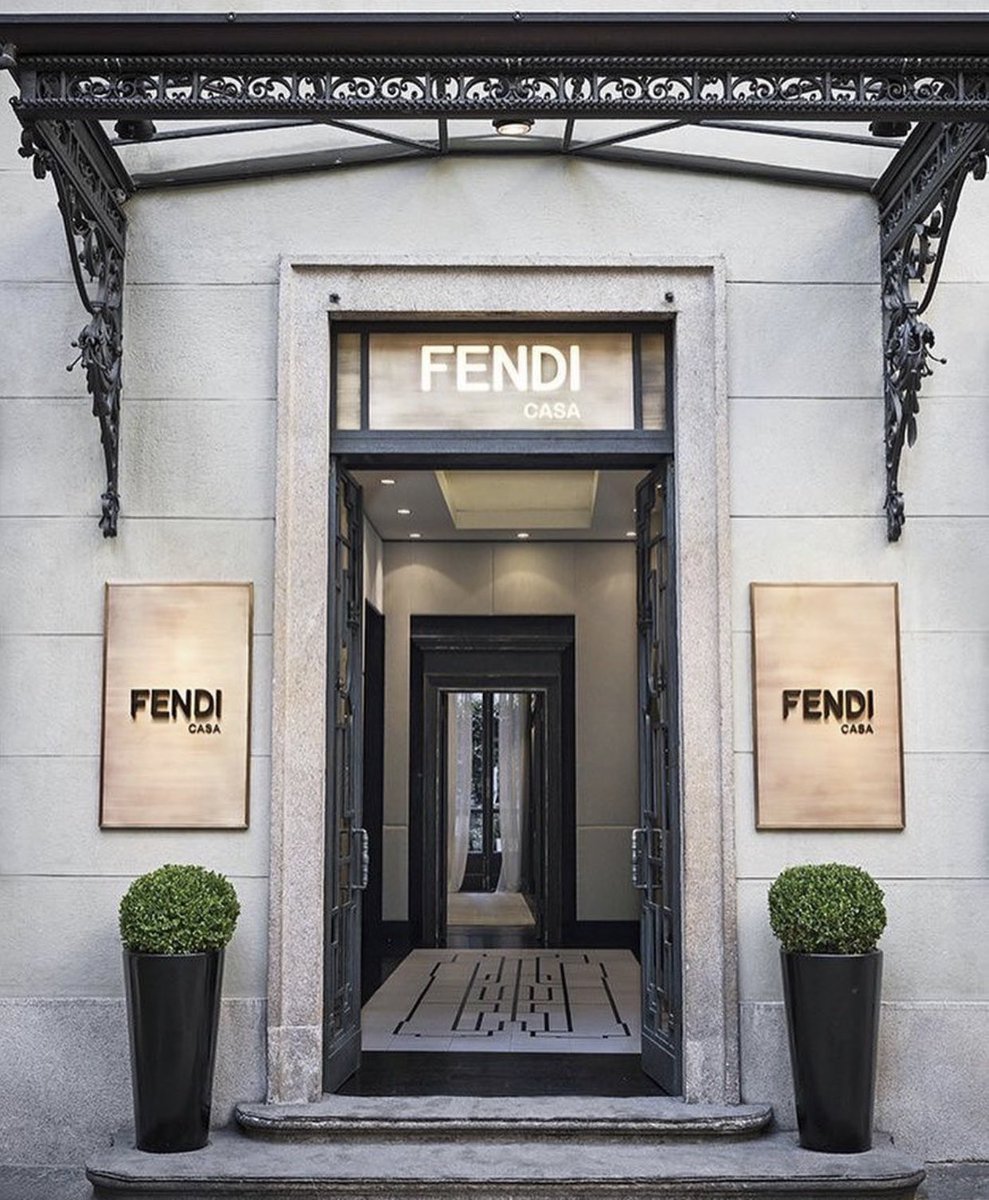 When FℲ had a glow up...⠀