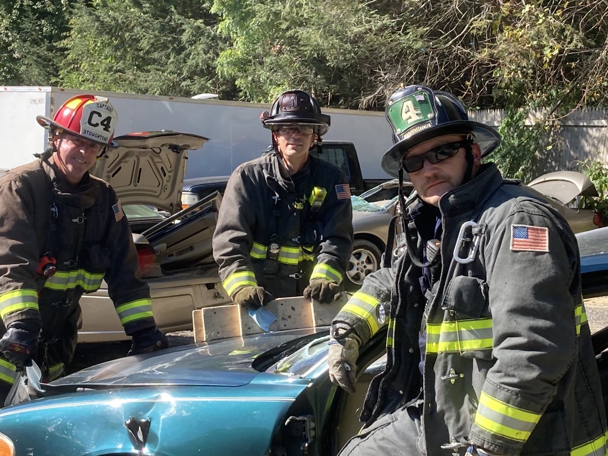 A beautiful say to cut up a car!