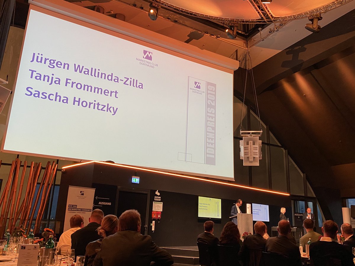 Marketing Club DO (@mcdortmund) on Twitter photo Tanja Frommert, Jürgen Wallinda-Zilla und Sascha Horitzky stimmen auf die Preisverleihung ein und würdigen <a href="/TintometerInc/">Tintometer Inc.</a> in Bezug auf die Kriterien des Ideenpreises.
#marketingclub #dortmund #dortmunder_u Tanja Frommert, Jürgen Wallinda-Zilla und Sascha Horitzky stimmen auf die Preisverleihung ein und würdigen <a href="/TintometerInc/">Tintometer Inc.</a> in Bezug auf die Kriterien des Ideenpreises.
#marketingclub #dortmund #dortmunder_u