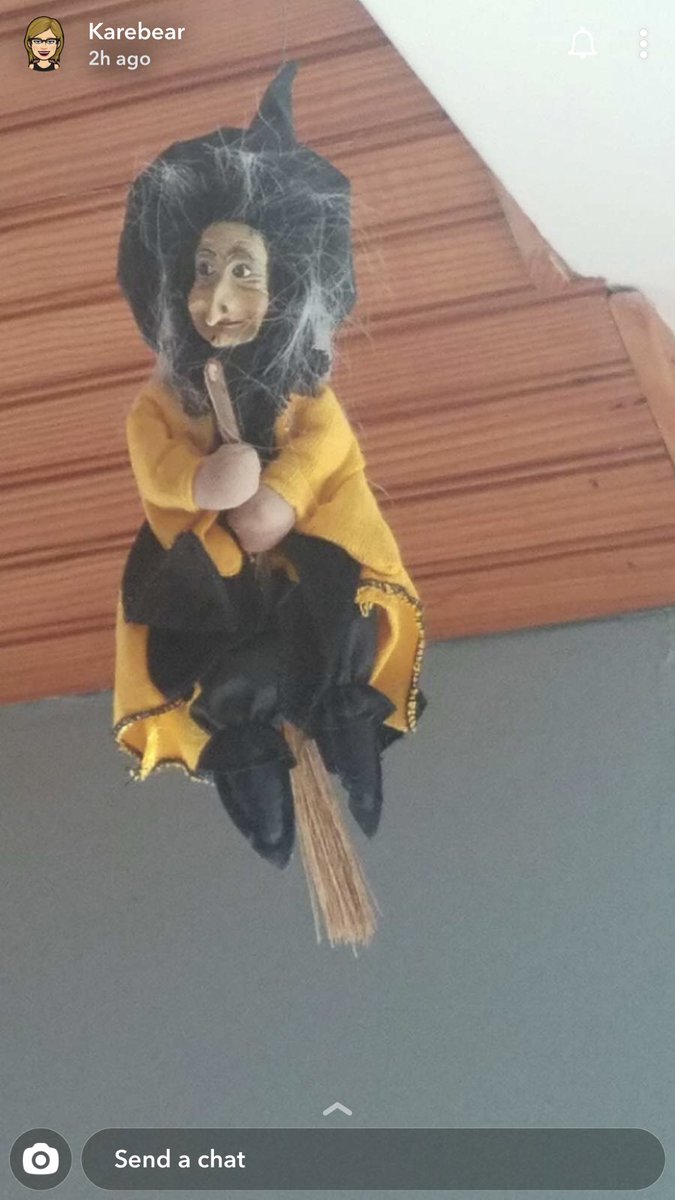 KelsoMandelo's tweet photo. Opened my snapchat to see that my mom figured out how to post something to her story 😂 This made my day https://t.co/NuXNdJgRL1