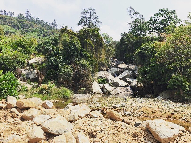 BitCon_Services's tweet image. Since 2019 we have been in Chimanimani building roads following the devastation that was caused by Cyclone Idai. We look forward to sharing our journey. #zimbabwe #cycloneidai
