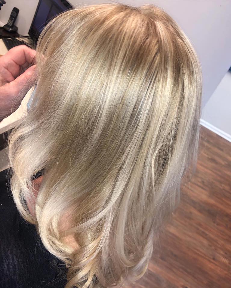 visitmediapa's tweet image. Contemporary Styles by Mena offers "Main Line Flair with Home Town Care." Catering to men, women and children, CS is a family-owned business since 1977 at 203 E Baltimore Pk. Call (610) 565-5155 to schedule an appointment or visit contemporarystylesbymena.com #MediaStyle #ShopThePike