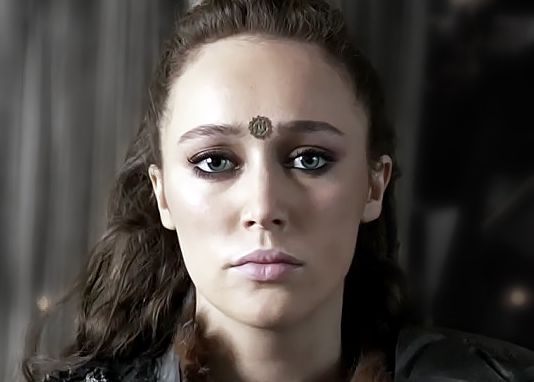 clexa_addict's tweet photo. In 10 years when The 100 is long forgotten LEXA will still be remembered as one of the most iconic and important characters in Television history. Reshop Heda... you will live forever. https://t.co/WgSaAFWfmY