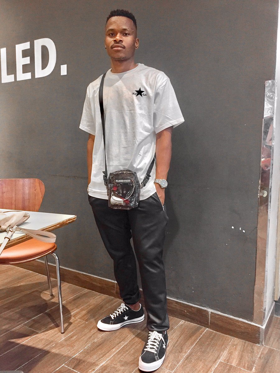 Boit_mabitla's tweet photo. You Can Never Go Wrong With @Converse https://t.co/HG5GmcGizd