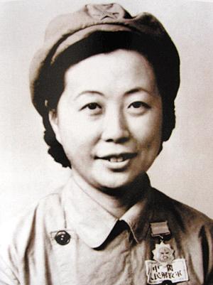 41) Anna Shen, communist mole, who for 14 years working as most trusted stenographer and secretary of Chiang Kai-shek and Republic of China government, leaked critical intelligence from many top-secret meetings to communist intelligence chief Zhou Enlai.  https://twitter.com/simonbchen/status/1306375054700150785?s=20