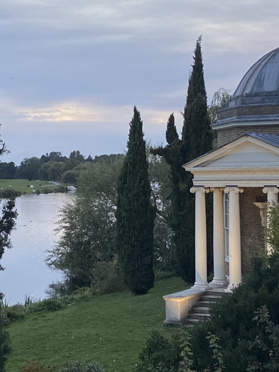 Back to my fav river walk - met a neighbour walking the same route weirdly the other way round...🙃
13,109 steps #BHWalktheWorld