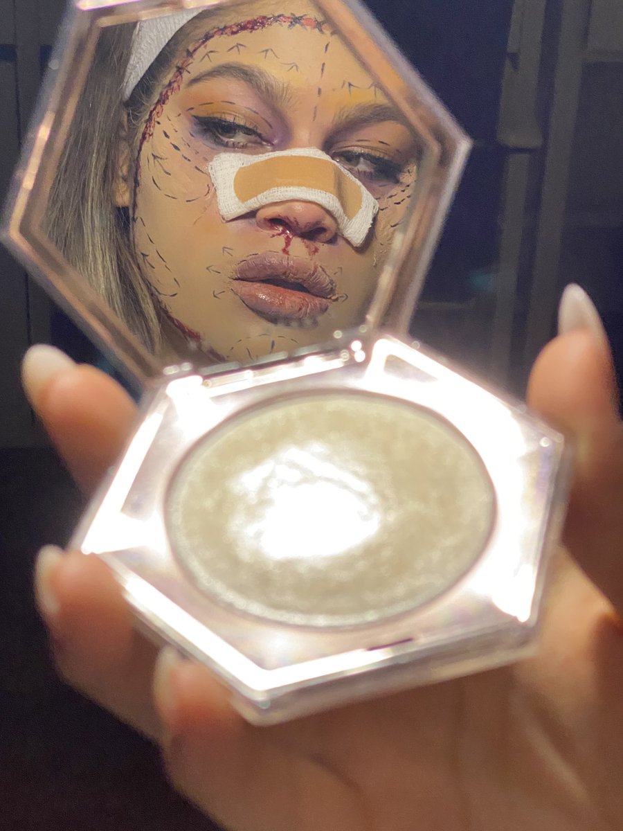 casuallyextra's tweet photo. Day 1: BOTCHED π
#31daysofhalloween #31daysofhalloweenmakeup #halloween2020 #halloween #costumeideas #botched #plasticsurgery #2020worstyear #casuallywicked #casuallyextra #bennye #sfxmakeup https://t.co/TQrYeNlNEk