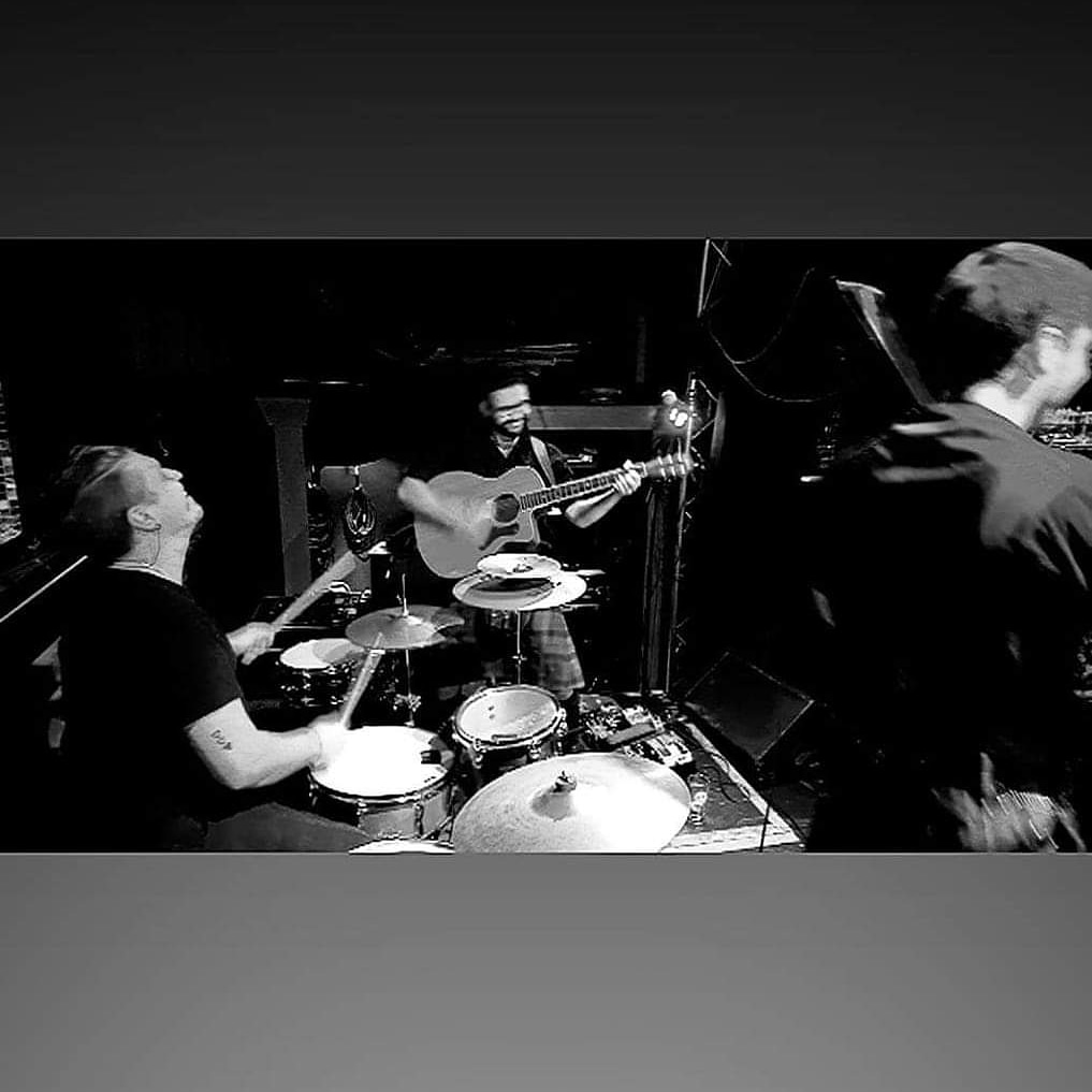 Bring back the gigs 🎻🔥🎸🥁⚡🙏 <a href="/TheJacobites/">The Jacobites 🏴󠁧󠁢󠁳󠁣󠁴󠁿🇺🇦</a>