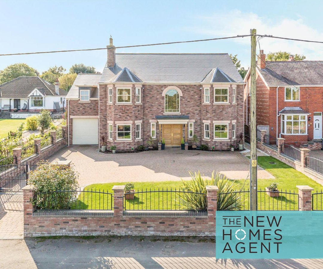 NewHomesAgentUK's tweet photo. STUNNING. STUNNING. STUNNING! And with enough eco-features to give the keenest environmentalist a twitch in their pants. 

6-bedroom detached home in the heart of Washingborough - come see! 👇

https://t.co/SX3jw4R5za

 #newbuild  #eco  #ecoliving  #lincolnshire  #architecture https://t.co/nVqBtiUQbt