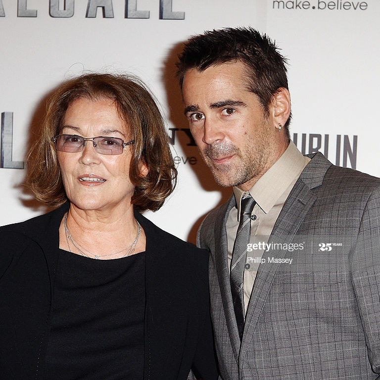 Colintomcillia1's tweet photo. #colinfarrell #totalrecall #irishpremiere #ritafarrell https://t.co/ptdRE29rD2