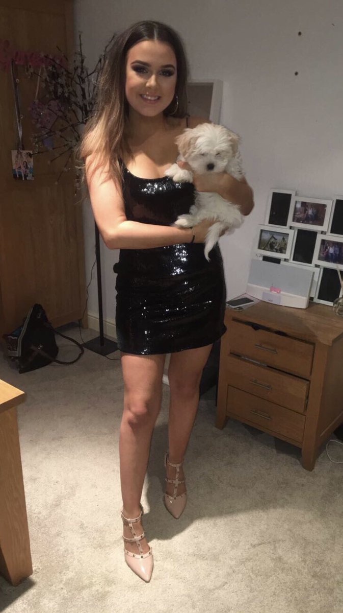 EmileeDavies1's tweet photo. @ohpolly Lil throwback🐾🤍 #PetsofOhPolly https://t.co/k99hwd0lgY