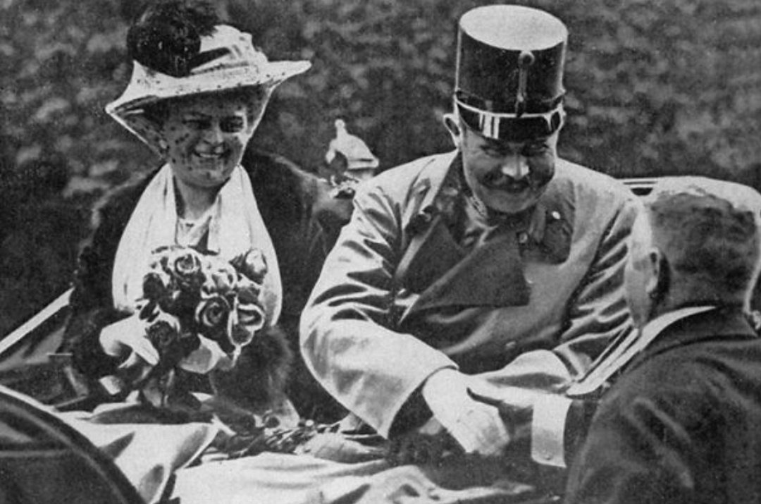 13)Archduke Ferdinand and his wife Sophie moments before they would be shot and killed by serb nationalist Gavrilo Princip.This event was the trigger for the WWI.That's how Tommy Shelby now went to war and came back broken and they now made Peaky blinders