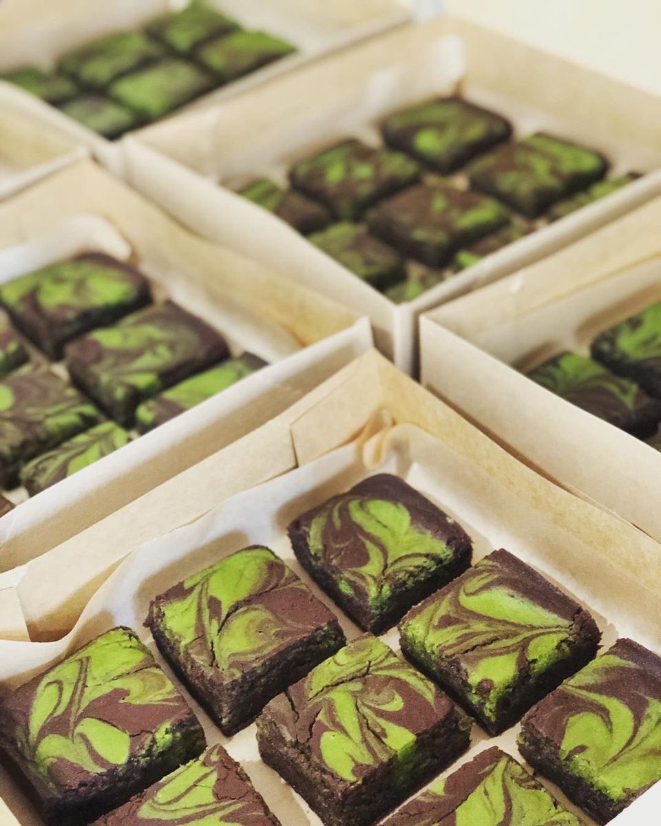 papermooncoffee's tweet photo. Did you swing by @papermoon.cafe to pickup your @muchjoybakehouse Matcha Mochi Brownies yet? 😍🍵🍫⁣
⁣
Watch this space for a new Muchjoy collaboration soon! 👀🍪👀⁣
⁣
#supportsmallbusiness #thinkgloballybakelocally #supportyourlocalbaker #coffee #coffeetime https://t.co/L00h6xLui3