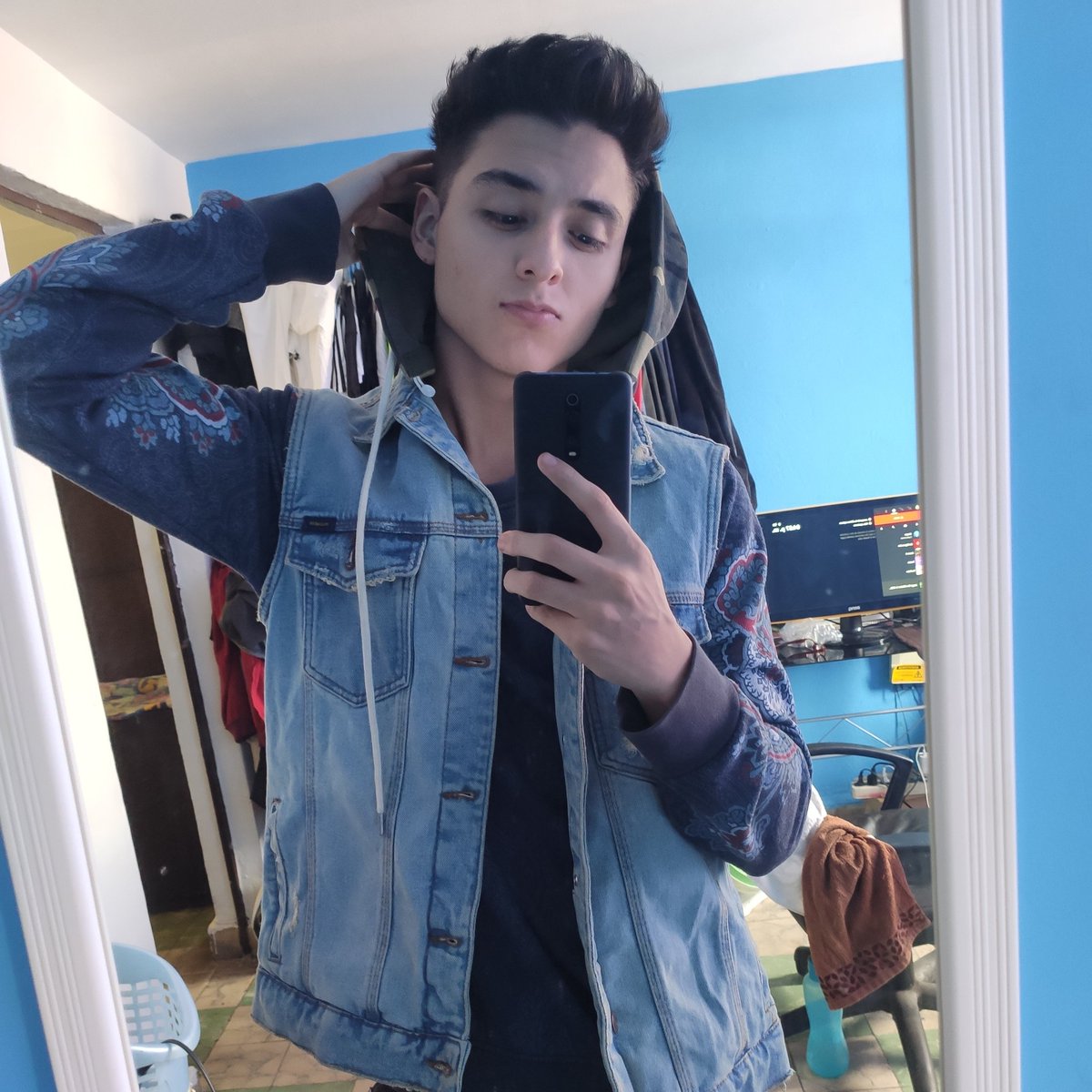 ӨVΣЯ2 ╳ tweet media