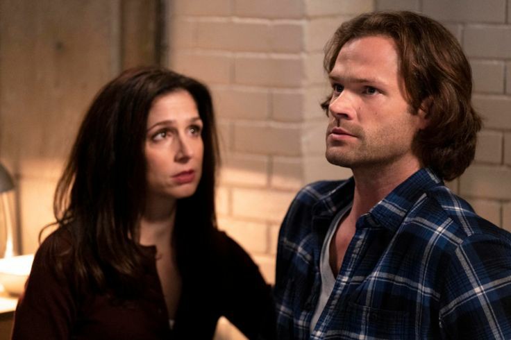 _FiniraBene's tweet photo. Day 25: something that you wish happened but didn't 
(Spoiler)
Nonostante shippassi Sam con Rowena, io li adoravo insieme anche perché Eileen ha donato un po' di spensieratezza a Sam🤧💔
#Supernatural #Spnchallenge https://t.co/1UCgcdZNKB