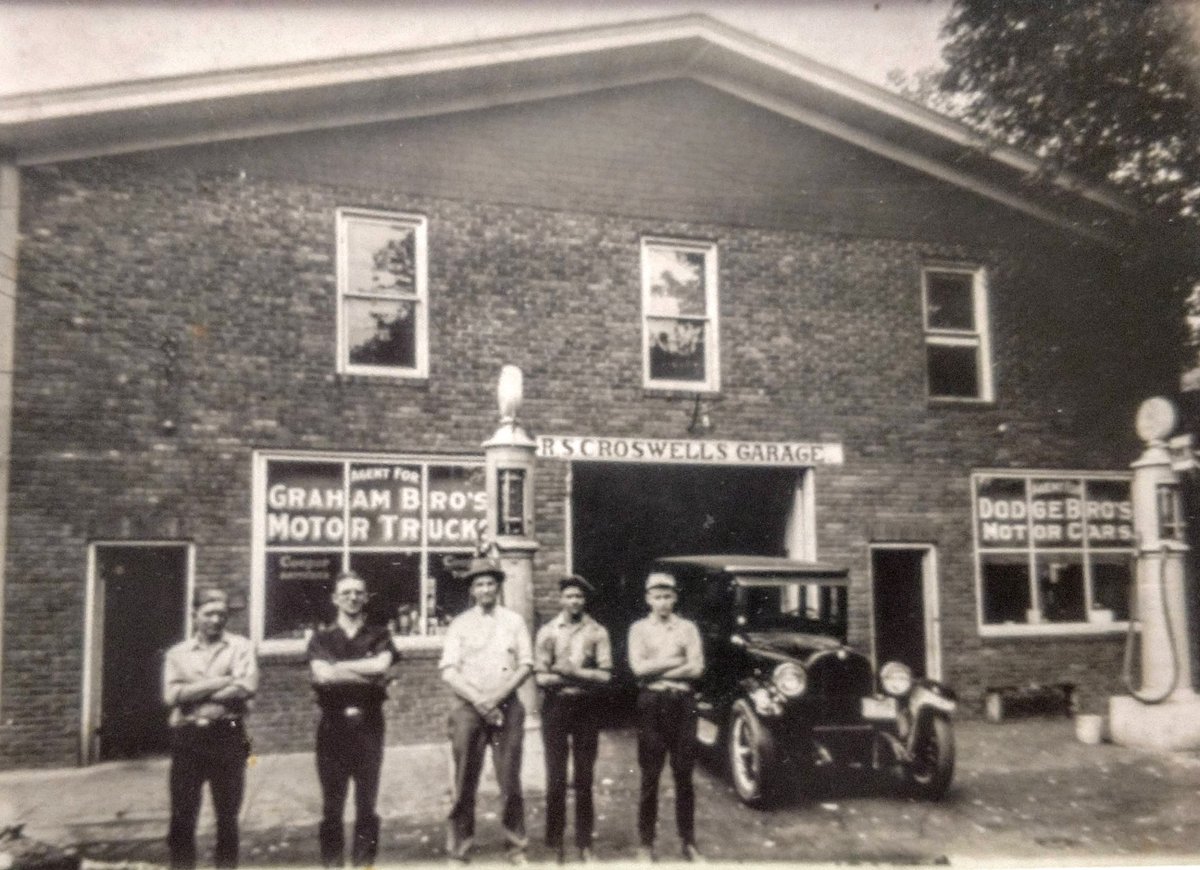 gocroswell's tweet photo. We are throwin' it back to 1921 today! We are proud to be #99YearsStrong and we are counting down the days until 2021!
#GoCroswell #ThrowbackThursday #goIMG https://t.co/QJuD5ecGqK