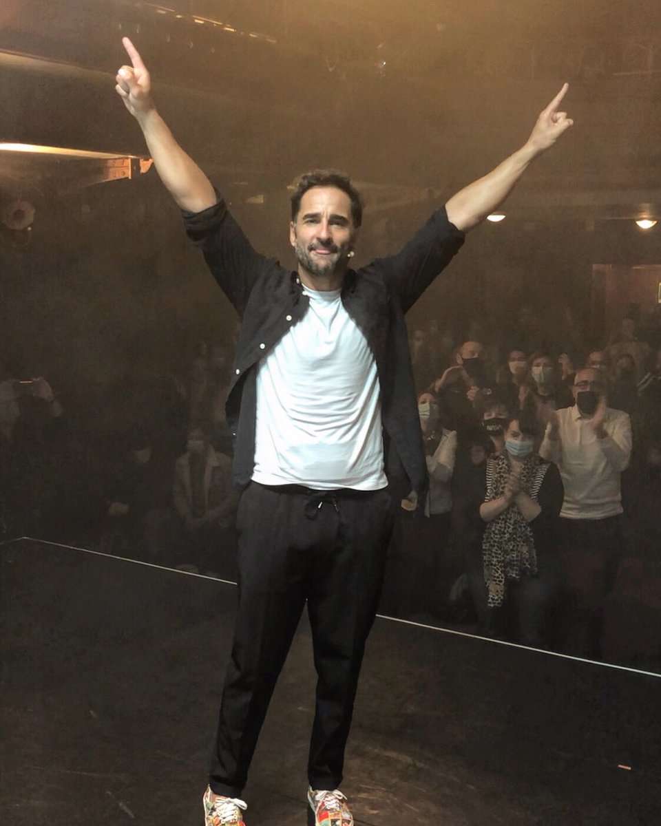 florentpeyreoff's tweet image. Mais quel kiff cette première au Trévise !!!!!!!!!!!!!! 

Merci, merci et merci pour l’excellent accueil que vous avez réservé à mon nouveau spectacle #FlorentPeyreNature que je joue jusqu’au 2 janvier 2021 à #Paris 🤗🤗🤗🙏🏼