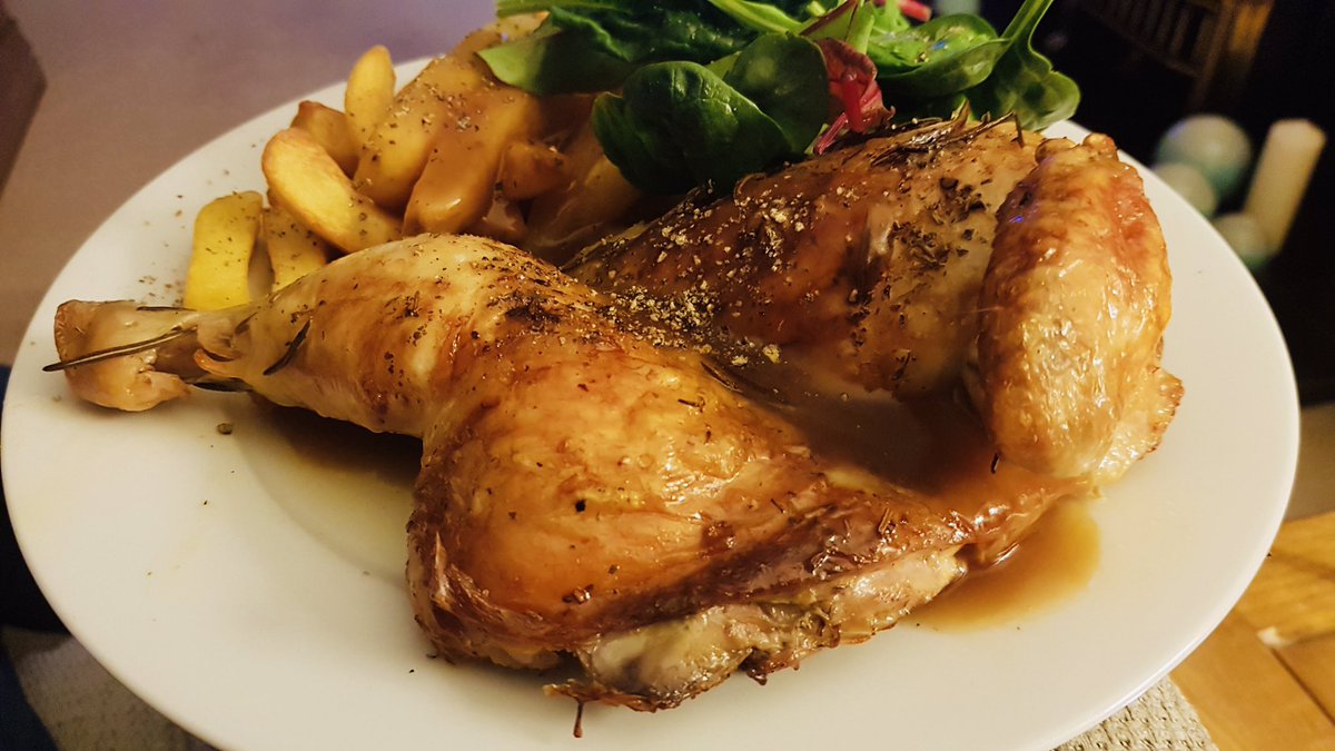 <a href="/Iromg/">Mike Graham 🇬🇧</a> <a href="/MGsKitchen/">MG’s Kitchen</a> Tonight I despatched this Spatchcock Chicken with Garlic and Rosemary 😇🍽