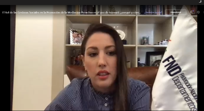 ‘Es necesario saber cómo funcionan las redes sociales y cualquier otro entorno digital y educarlos con buenas prácticas, con la unión de esfuerzos es posible menguar los riesgos en el entorno digital’. Priscila Santos Embajadora Social de <a href="/fnd_social/">FNDSocial</a> <a href="/LunnaColombia/">LUNNA | Líderes Unidos por los NNA de Colombia</a>