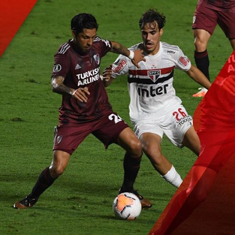 "A octavos de final. #VamosRiver"