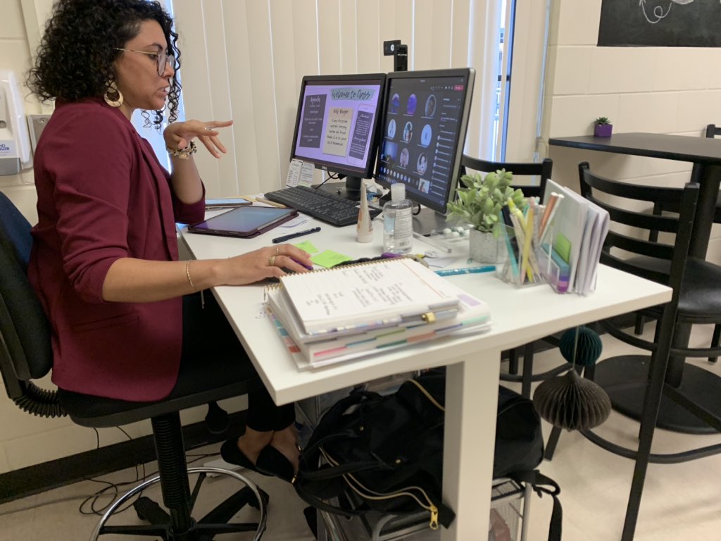 MsFleenor's tweet photo. It was great to see the engaging online learning occurring at @HorizonAcadFL today! @theREALDonMaier #WeAreMCPS @MCPS_LeadLearn https://t.co/6xxveDiJpw