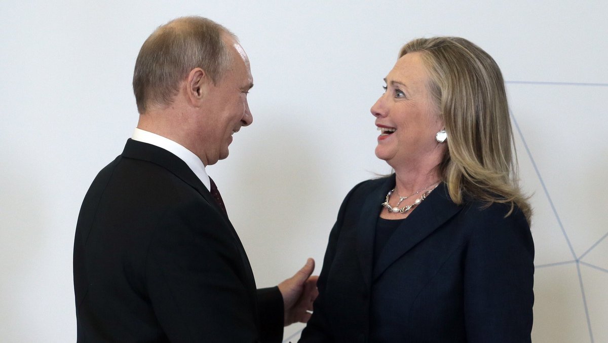 Alt1J's tweet photo. @HillaryClinton #HillaryIsARussianAsset https://t.co/RQGDYiq2rs