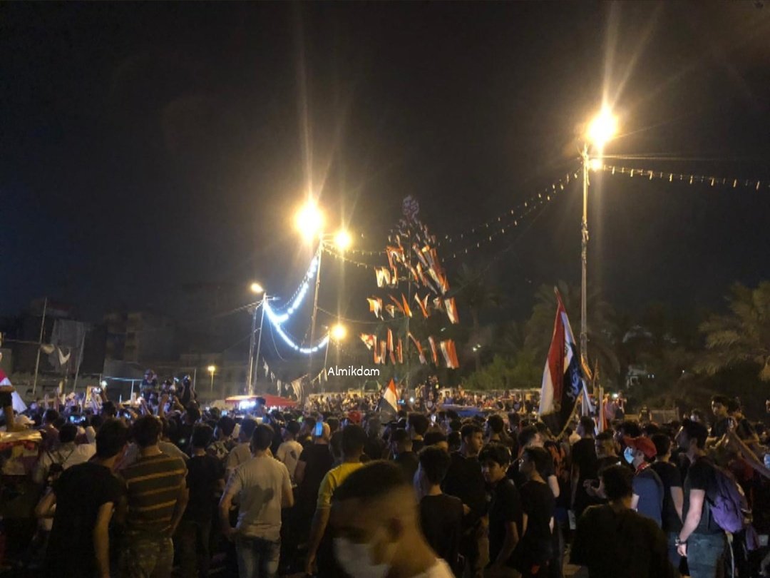 ali_almikdam's tweet image. This is #Baghdad, and these Youth of Baghdad are still in Tahrir Square, commemorating the first anniversary of the start of the #Octoberprotests 2019

ساحة التحرير حتى الآن تستقبل زوارها 🇮🇶

#iraqprotests
#October2020
