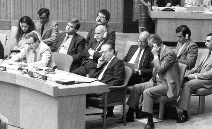 [ #Thread ]
Peu le savent mais la #Tunisie fut bombardée par #Israël le 01 octobre 1985.

Le but éta...